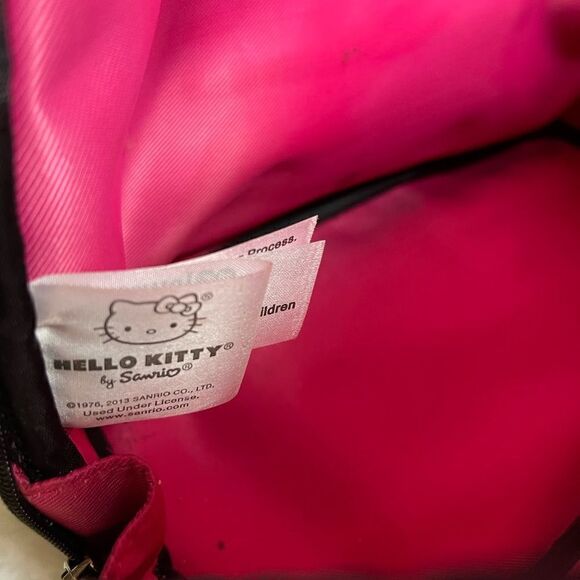 Hello KittyLoungefly Black patent quilted Large Dome bag fuchsia face embroidery - Picture 14 of 16